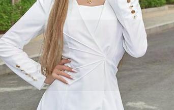 AISS爱丝(黄金版) – 索菲独自等待的写真集，更新中，她教你如何欣赏孤独的美！