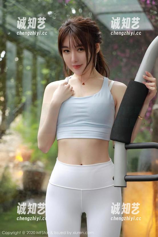 MFStar模范学院 - 黄乐然兔女郎写真集，更新看点：不止是美，还有点温度！