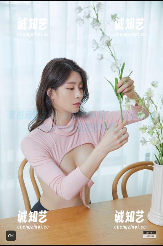 套图藏匿之地：探访Min.E(민이)LeeheeExpress的美图仙境！