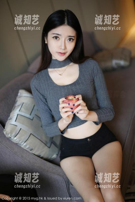 MyGirl美媛馆 - 于大小姐的短裙写真合集：裙摆如风，心情随之飞扬