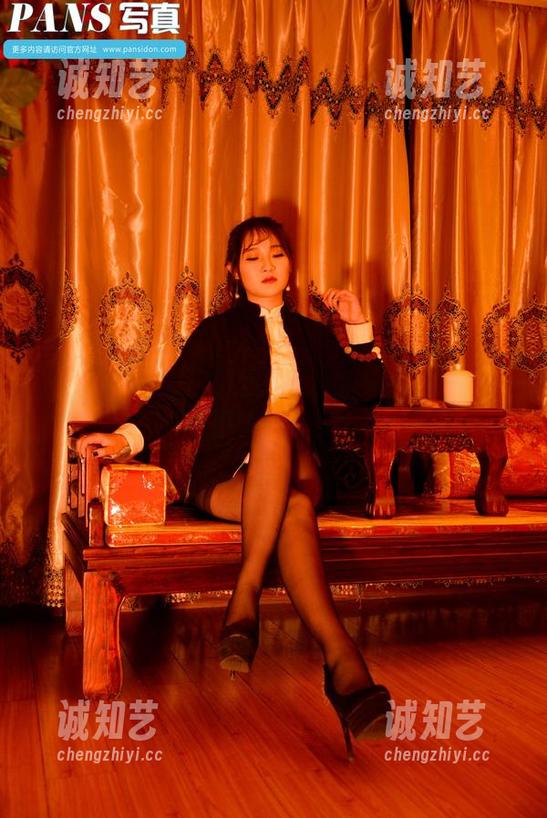 PANS写真-韩美轩 PANS写真 - 韩美轩的妹妹又来撩:新图片更新看吗?!