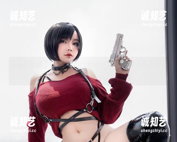 当白衬衫遇上cos，SayoMomo的美图真是惊艳四方！