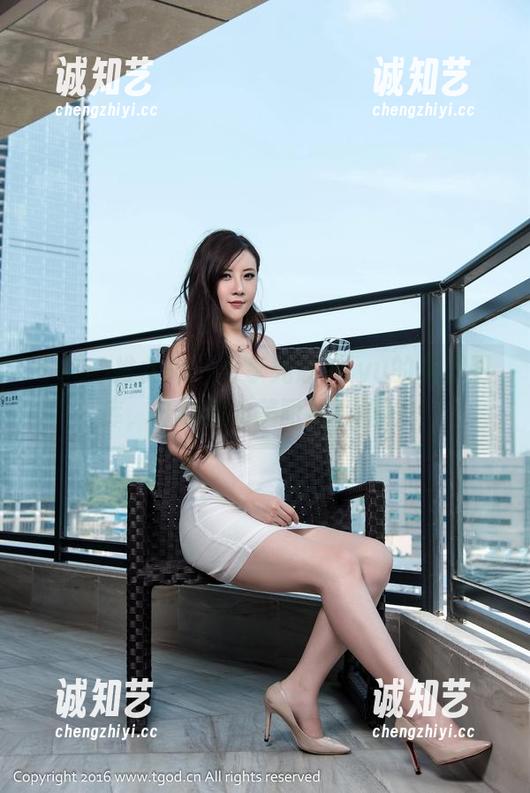 TGOD推女神 - 分享宛恩miyu的美脚图库，开启你的美丽探索旅程！