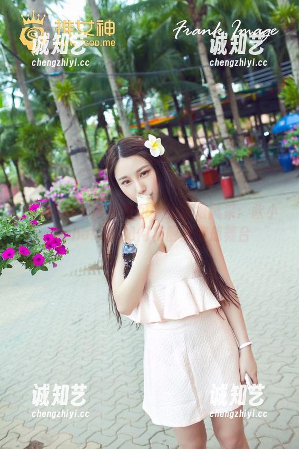 TGOD推女神 - 图包中的厨娘风采：歆小兔chobits如何将厨房变成舞台
