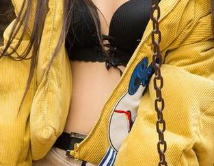 UGirls尤果网 – 最新乔依琳女孩写真，看她如何把普通日子拍成魔法时刻！