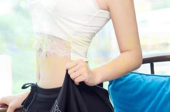 UGirls尤果网 – 校园闪光,李梓然在原图里留住了几分青春?