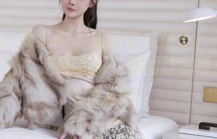 Xiuren秀人网 – 最新作品来了！千夜未来的自拍，这种光影一瞬间让我感受到柔软的温度。