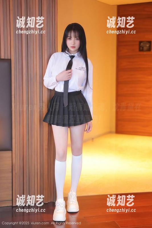 Xiuren秀人网-沈青黛 Xiuren秀人网 - 短裤放飞魂,沈青黛在图库里狂野飘舞!