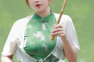 Xiuren秀人网 – 王俪丁的女神气场全套暴露，原图里有种想一直盯着的魔力！