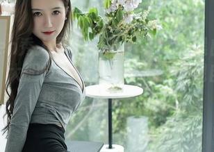 Xiuren秀人网 – 考拉Koala的黑白美图分享：大胆尝试下，或许你会发现自己和模特也没啥区别？