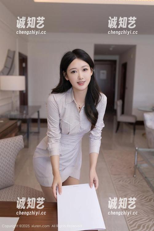 Xiuren秀人网-萌白酱 Xiuren秀人网 - 看到萌白酱的白丝写真图册,我突然觉得天上掉下了个仙女!