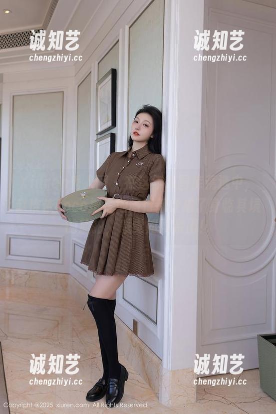 Xiuren秀人网 - 在这年度图库精选中，赵惟依coco把各地旅行都变成了身临其境的旅拍，感觉如同亲历！
