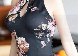 YouMi尤蜜荟 – 无敌了！张思允Nice的连衣裙套图，我已经开始疯狂下载了！