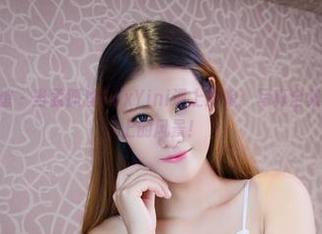 YouWu尤物馆 – 当孟狐狸FoxYini遇上厨娘：写真全集带你探秘舌尖上的风景！