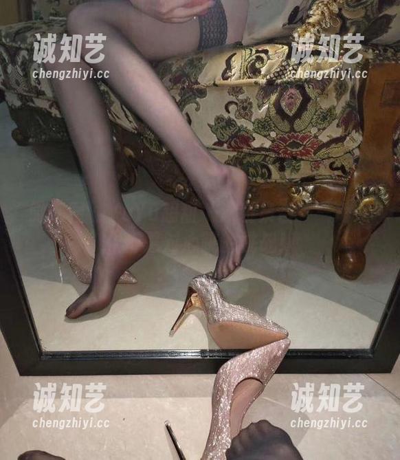 微密圈 - YuYu超甜丫泳装集合——每一张都是对心跳的挑战！