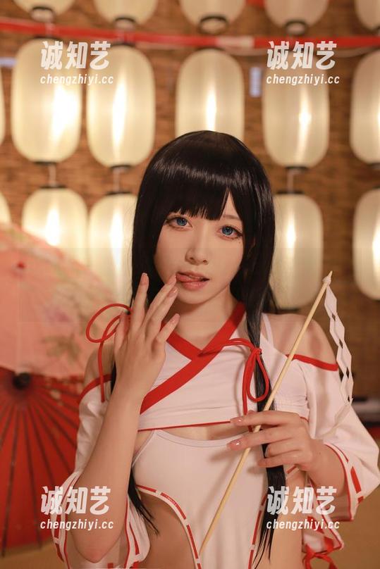 这不是一般的常服！asagiriai(爱ちゃん)全新最新写真集等你发掘！