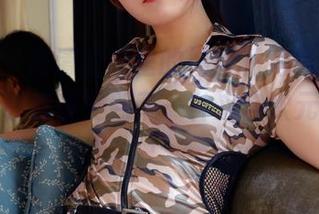 pans – 高清图册里的娃娃和她的礼服,真的是让我感受到了一种来自次元的震撼!