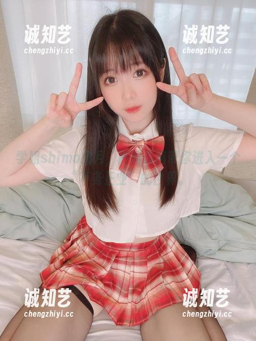 学姐shimo霜月，高清美图带你进入一个“不务正业”的世界。