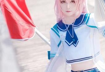 “yui金鱼”与“白裙”:精选写真里的纱与影