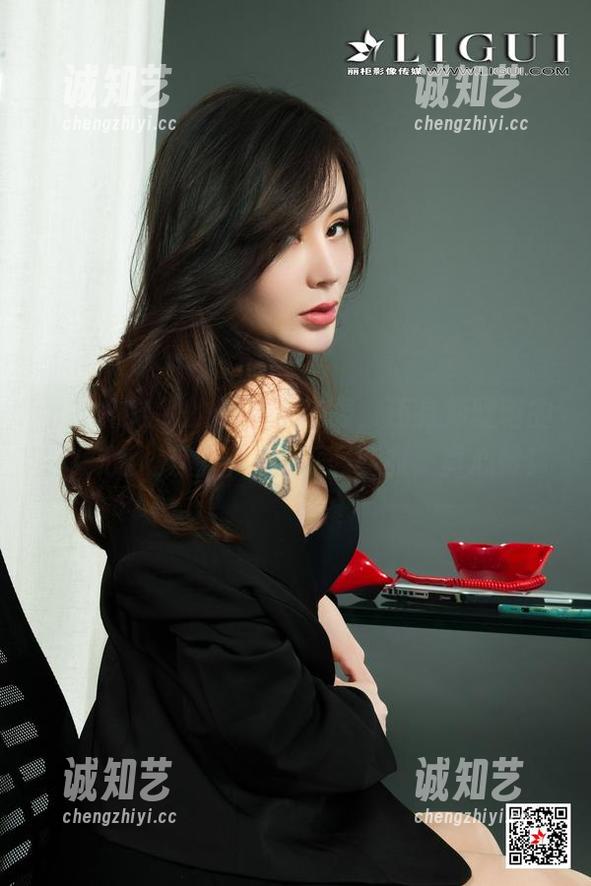 丽柜 - 定制的不只是校服，还有刘璐璐的少女心：美图合集！呕心沥血，真心赞！