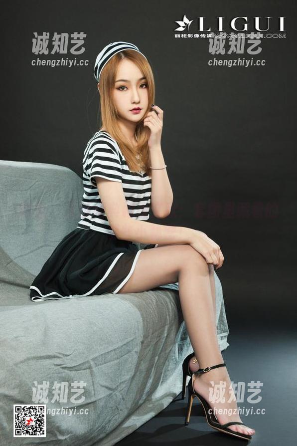 丽柜 - 从丽柜典藏看文欣：套图里藏着的那些小秘密！