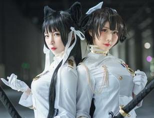 九曲Jean姐姐的水中舞蹈:粉色竞泳Cos,妆点你的夏日梦!