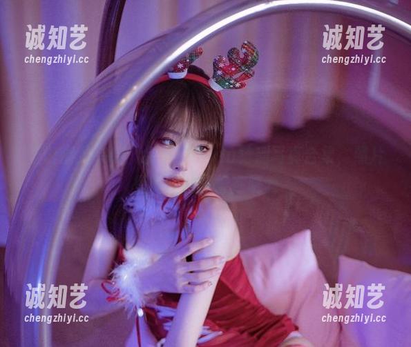 圣诞幽灵来袭：余多多Dudu特别写真合集，照片里的雪花好像在跳舞
