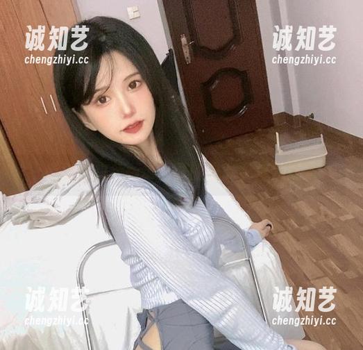 倦倦喵白色cos，真的是光影魔法吗？