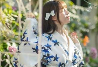 六味帝皇酱的樱花女友：每一张都是资源库，心动又偷偷带点小色。