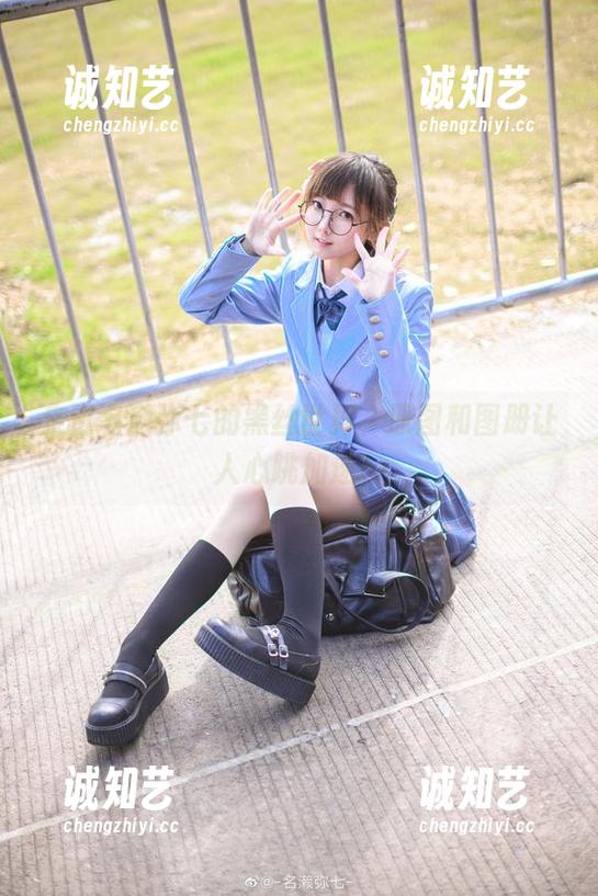 走进名濑弥七的黑丝世界，原图和图册让人心跳加速！