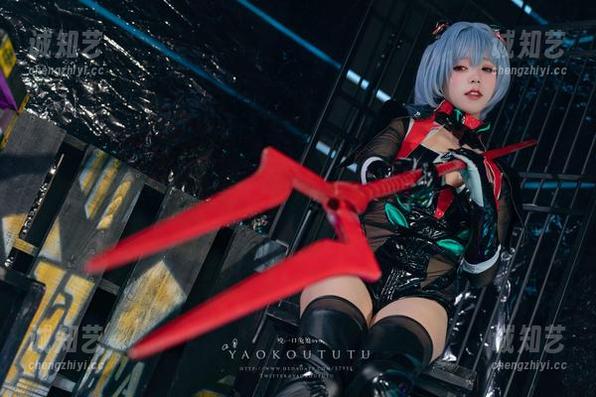 秘密写真资源揭秘：咬人小小兔在暗影中的诱惑