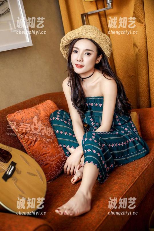头条女神 - 什么叫“JennyR白裙”，就是我这辈子见过最美的高清资源了，只想把她的每个瞬间都收藏！