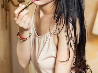 头条女神 – 杜菲菲办公室内外：写真集的意外发掘