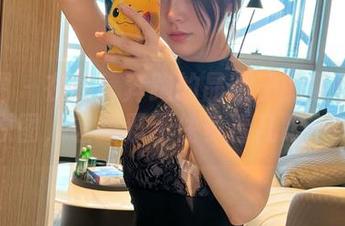 微密圈 – 在线！奔跑的晶骡子的紫色睡衣原图，让我忍不住多看几眼……