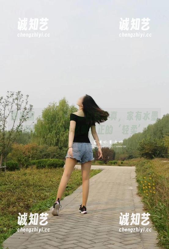 微密圈 - 这一组全套白丝写真，家有水墨老师让你感受什么叫真正的‘轻柔’！