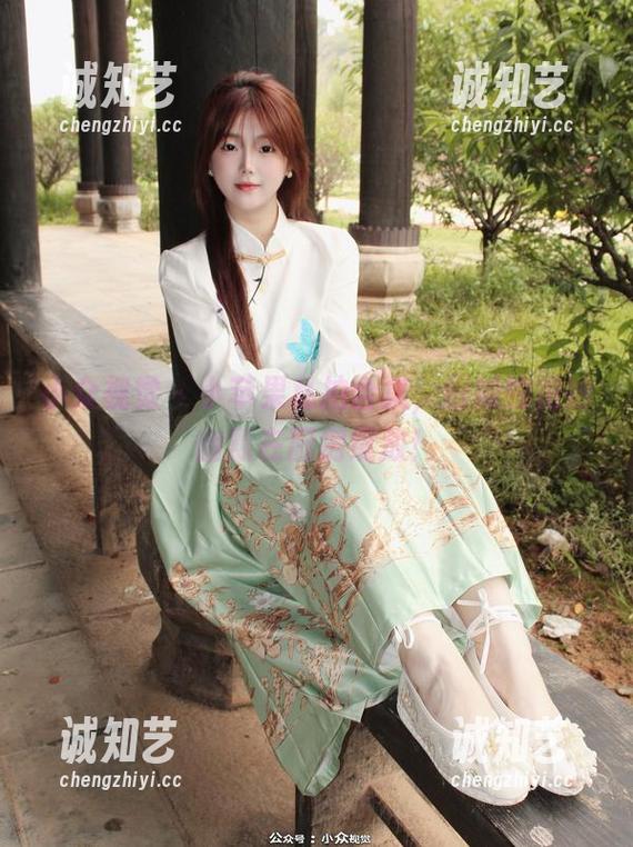 小众视觉-小苹果 小众视觉 - 小苹果私拍合集,厨娘的绝妙幽默在厨房绽放!