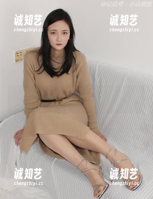 小众视觉-玲玲 小众视觉 - 照片里的玲玲:豹纹怎能不让人心跳加速?
