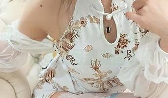 心动瞬间：小女巫露娜与女友的美图图集，仿佛时间都凝固了呢