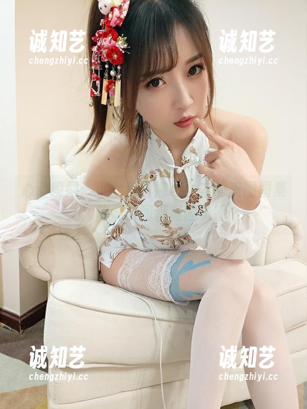 心动瞬间：小女巫露娜与女友的美图图集，仿佛时间都凝固了呢