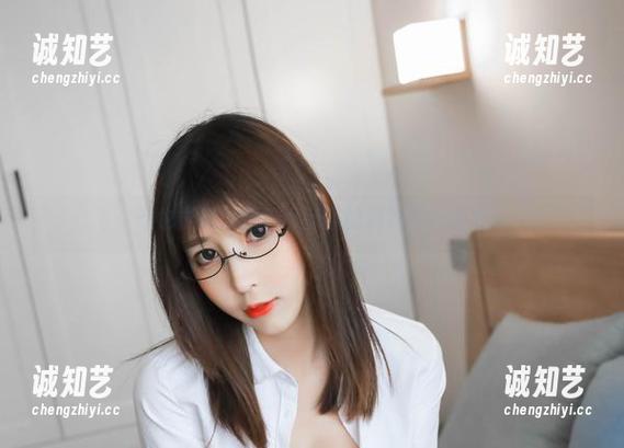 这也能叫纯白？小酥酱的别致写真图集