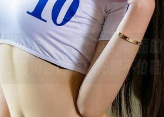 尤果网 – 美足写真更新啦!琳丽的脚丫子正在悄悄告诉你:光脚不怕鞋!