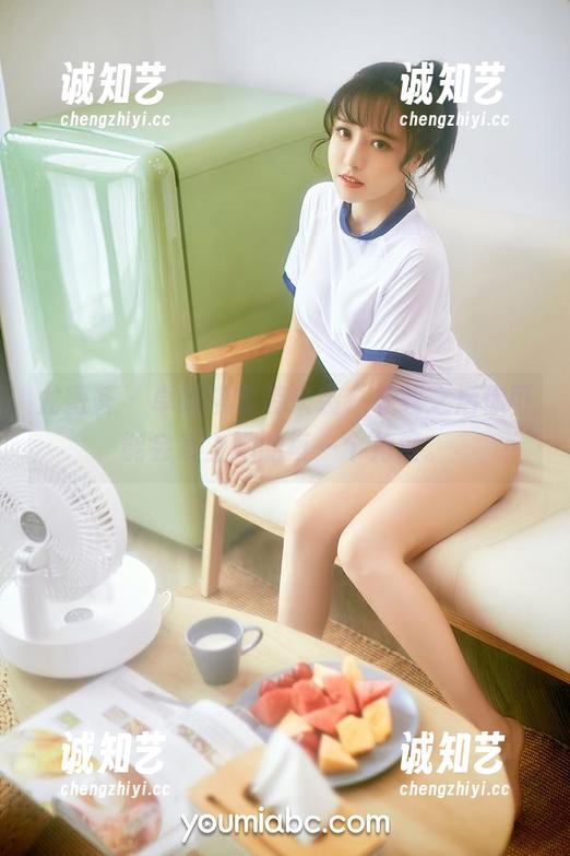 尤蜜荟 - 卓娅祺套装来袭，下载之后你可能会爱上她的每一个角度。