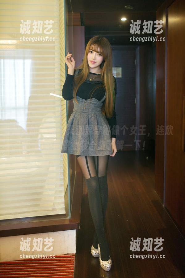 推女郎 - 每一天都要穿得像个女王，连欣的免费职业装合集了解一下！