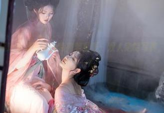 星澜想来杯珍珠奶茶的独特宛若星辰:双人定制写真,真是让人眼前一亮!