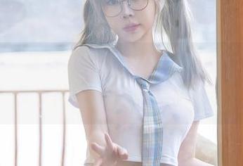 星颜社 – 张灵儿浴室大曝光，图片里藏着多少故事，你愿意猜猜？