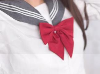 免费获取杏子夫人牛仔裤大片，谁能拒绝这份诱惑？
