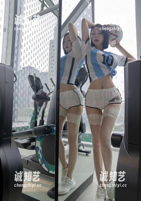 微密圈 - 泳装+果儿Victoria=私房魔法，来看看原图会不会让你心跳加速？