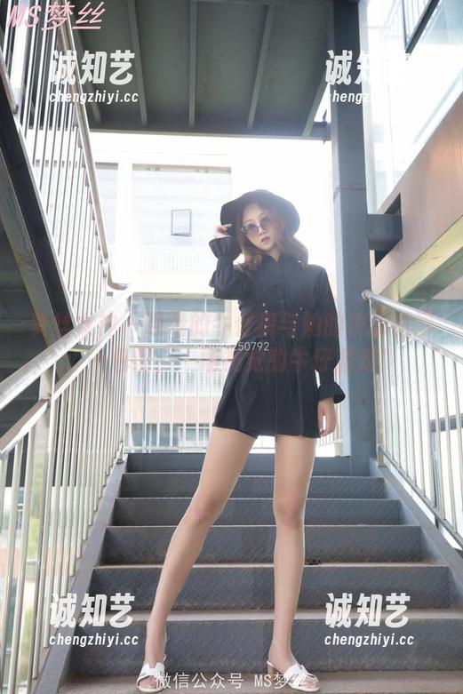 梦丝女神 - 晓晓的牛仔裤与她的快乐瞬间：一包图，一场视觉的牛仔派对！