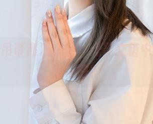 梨瑾瑾吊带高清套图,光影交错中藏着多少秘密?