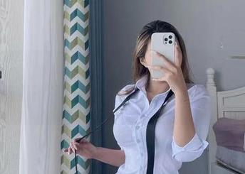 微密圈 – 隐秘而真切:洁己u超细连体衣的写真魅力,图包不只是一堆图片而已